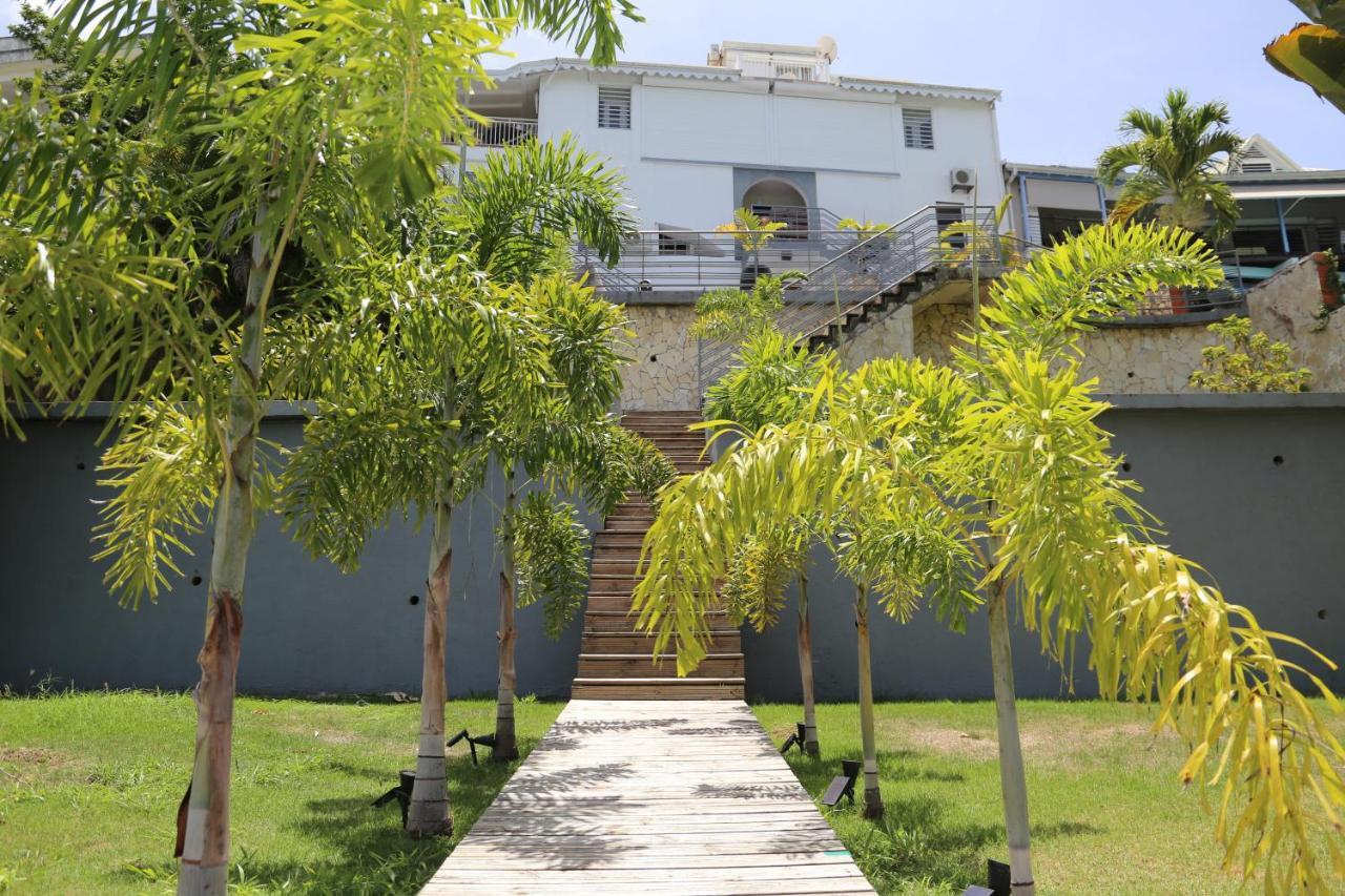 Evasion, Piscine Jacuzzi Et Ponton Prive Villa
