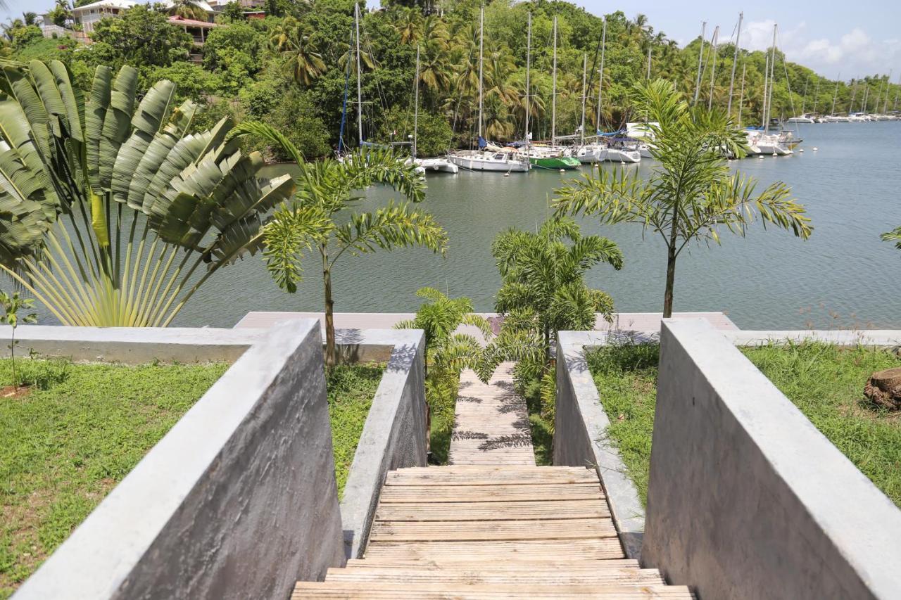 Evasion, Piscine Jacuzzi Et Ponton Prive Villa